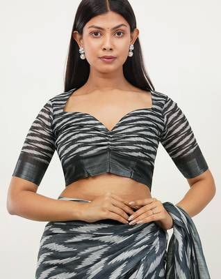 Grey linen woven design saree with blouse 5