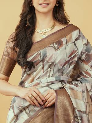 Multicolor polyester printed saree with blouse 4
