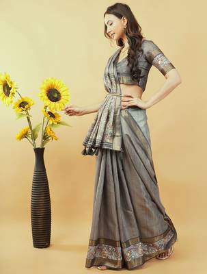 Grey polyester printed saree with blouse 1