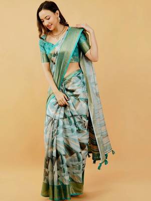 White polyester printed saree with blouse 3