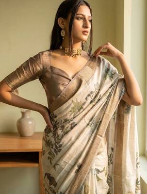 Off white polyester printed saree with blouse 5