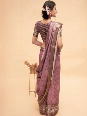 Purple polyester woven design saree with blouse 4