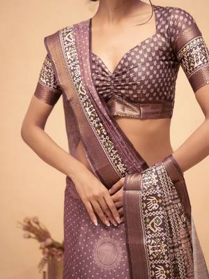 Purple polyester woven design saree with blouse 5