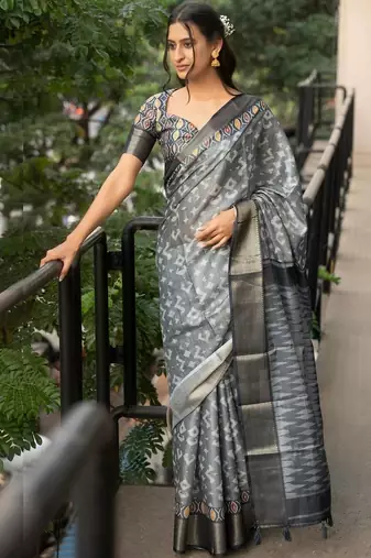 Grey polyester woven design saree with blouse