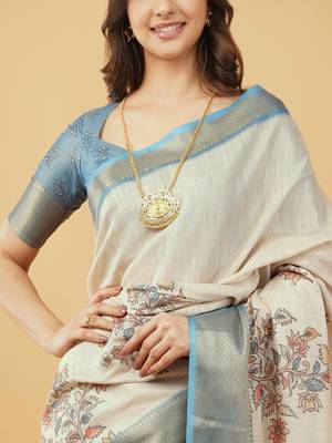 Off white polyester printed saree with blouse 3