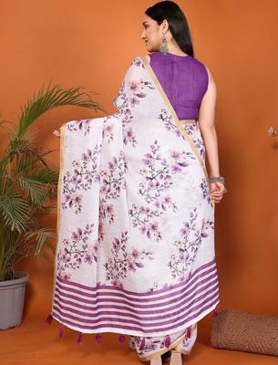 White pure linen printed saree with blouse 4
