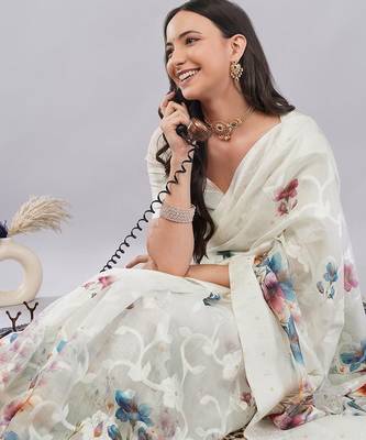 Off white silk blend printed saree with blouse 2