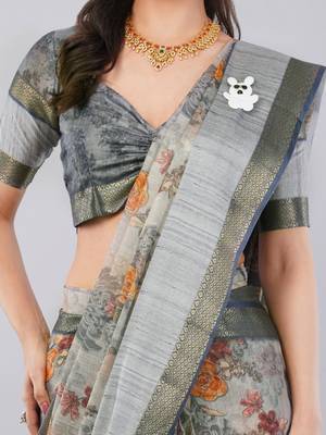 Grey polyester printed saree with blouse 4