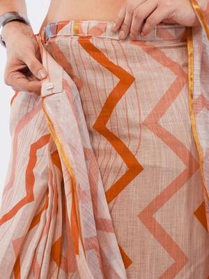 Off white linen printed saree with blouse 4