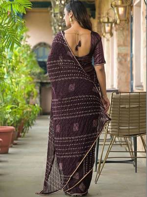 Purple pure georgette printed saree with blouse 4