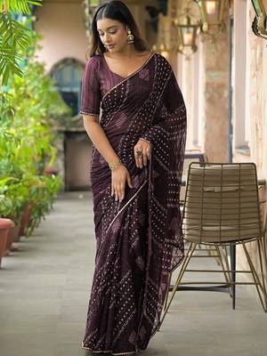 Purple pure georgette printed saree with blouse 5