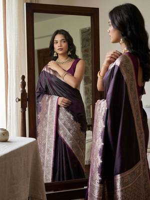 Purple silk blend woven design saree with blouse 5