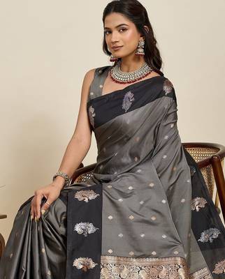 Grey silk blend woven design saree with blouse 2