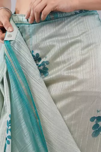 Green silk blend printed saree with blouse