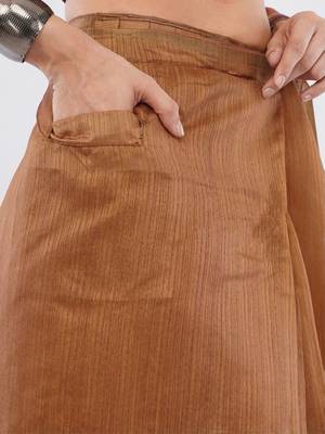 Brown silk blend printed saree with blouse 5