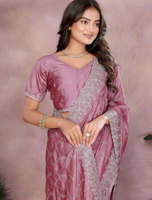 Purple silk blend embellished saree with blouse 2