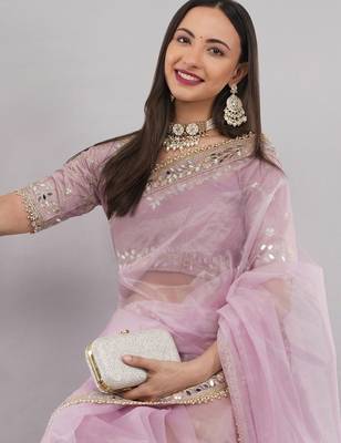 Pink net embellished saree with blouse 3