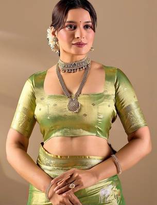 Lime silk blend woven design saree with blouse 5