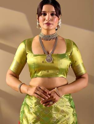 Lime silk blend woven design saree with blouse 5