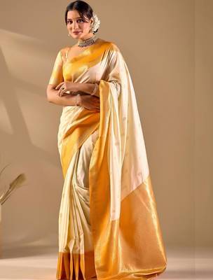 Off white silk blend woven design saree with blouse 3