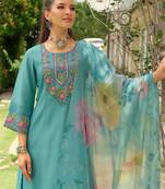 Women Floral Embroidered Regular Thread Work Kurta with Trousers & Dupatta