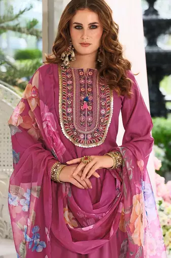 Women Floral Embroidered Kurta with Trousers & Dupatta