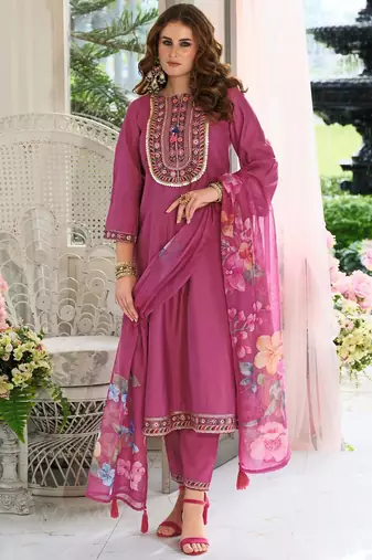 Women Floral Embroidered Kurta with Trousers & Dupatta