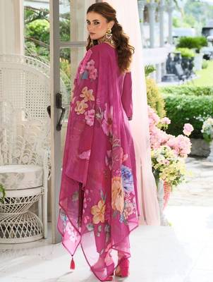 Women Floral Embroidered Kurta with Trousers & Dupatta 5