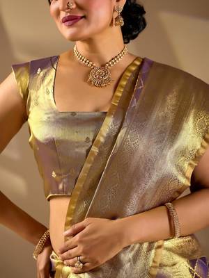 Gold silk blend woven design saree with blouse 4