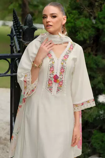 Floral Embroidered Thread Work V-Neck A-Line Kurta With Trousers & Dupatta