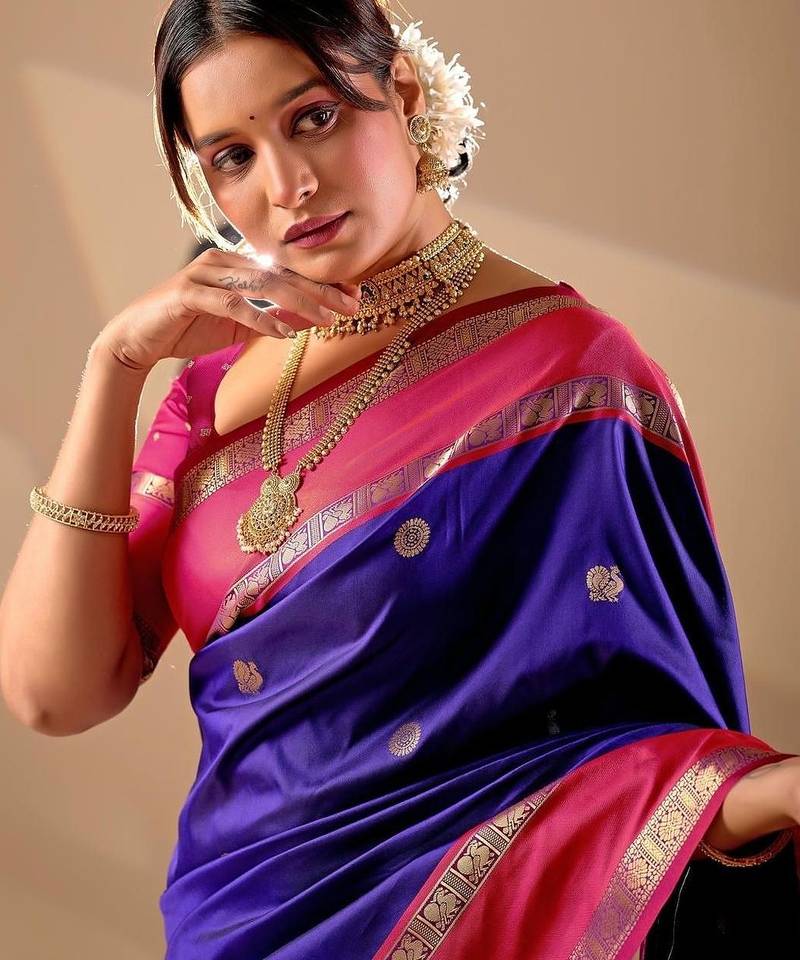 Blue silk blend woven design saree with blouse