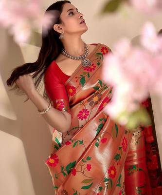 Red silk blend woven design saree with blouse 3