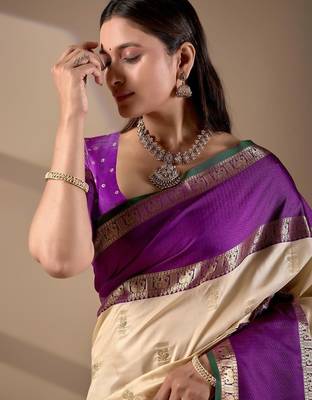 Cream silk blend woven design saree with blouse 3