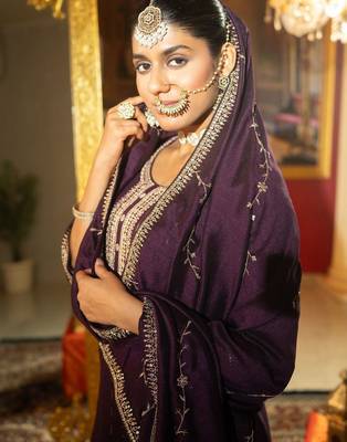 Sequinned Embroidered Round Neck Kurta With Trousers & Dupatta 1