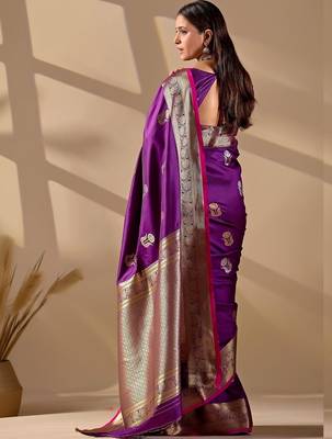 Purple silk blend woven design saree with blouse 4