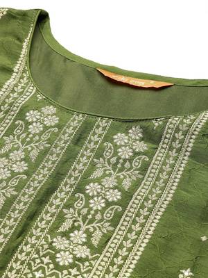 Ethnic Motifs Kurta with Trousers & Dupatta 2