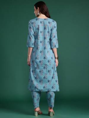 Floral Printed Regular Pure Cotton Kurta with Trousers 6
