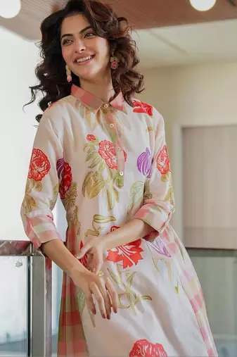 Women Floral Printed Regular Pure Cotton Kurta with Trousers