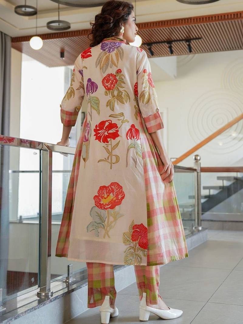 Women Floral Printed Regular Pure Cotton Kurta with Trousers