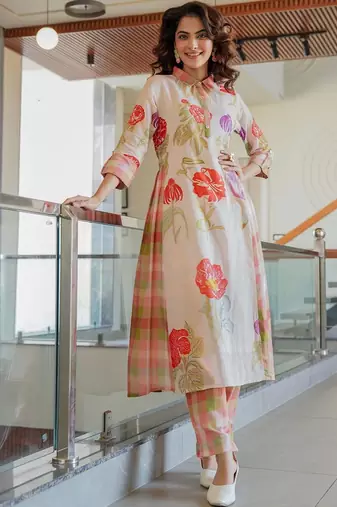 Women Floral Printed Regular Pure Cotton Kurta with Trousers