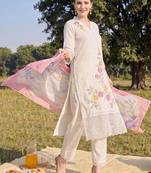 Women Floral Embroidered Regular Thread Work Kurta with Trousers & With Dupatta