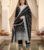 Women Motifs Embroidered Thread Work Pure Cotton Kurta with Trousers & Dupatta