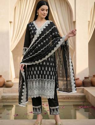 Women Motifs Embroidered Thread Work Pure Cotton Kurta with Trousers & Dupatta 2