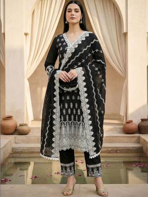 Women Motifs Embroidered Thread Work Pure Cotton Kurta with Trousers & Dupatta 4
