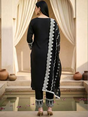Women Motifs Embroidered Thread Work Pure Cotton Kurta with Trousers & Dupatta 5