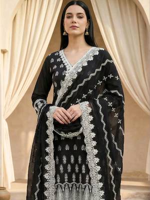 Women Motifs Embroidered Thread Work Pure Cotton Kurta with Trousers & Dupatta 6
