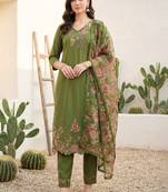 Women Floral Embroidered Regular Thread Work Liva Kurta with Trousers & With Dupatta