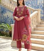 Women Floral Embroidered Regular Thread Work Kurta with Trousers & With Dupatta