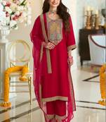 Women Ethnic Motifs Embroidered Regular Kurta with Trousers & With Dupatta