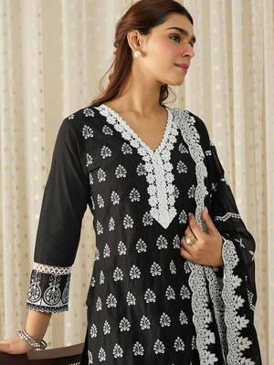 Women Ethnic Motifs Embroidered Regular Chikankari Pure Cotton Kurta with Trousers & With Dupatta 3